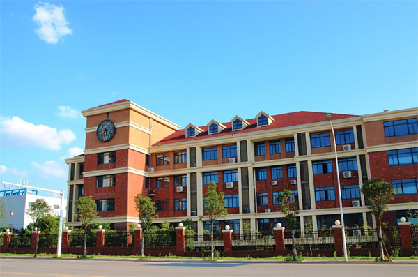 长沙市中嘉高级中学高复部嘉彩班(联考班)